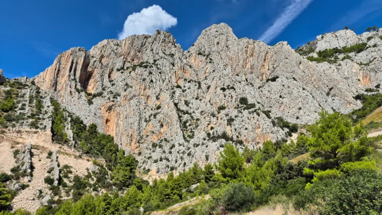 Lučišće - Uvala i plaža Lučišća